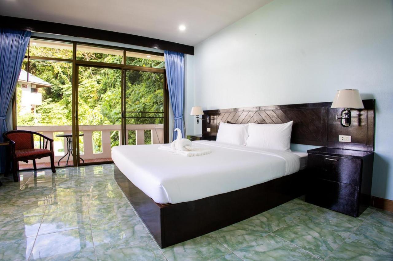 Riviera Patong Hotel Luaran gambar