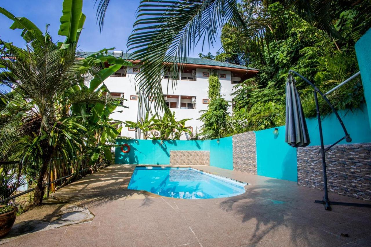 Riviera Patong Hotel Luaran gambar